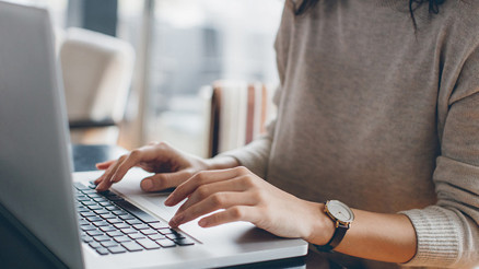 Dijital Telif Yasası düzenlemesi... Bakan Yardımcısı Sayan: Emek hırsızlığının önüne geçilecek