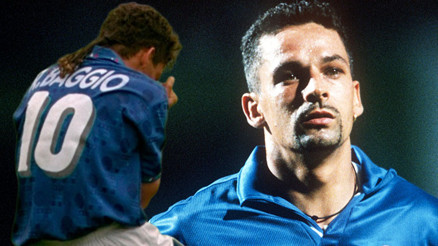 İtalyan efsane Roberto Baggio, silahlı hırsızların saldırısına uğradı 5 kişilik çete, eski futbolcu ve ailesini odaya kilitledi... İtalyan efsane Roberto Baggio, silahlı hırsızların saldırısına uğradı 5 kişilik çete, eski futbolcu ve ailesini odaya kilitledi...