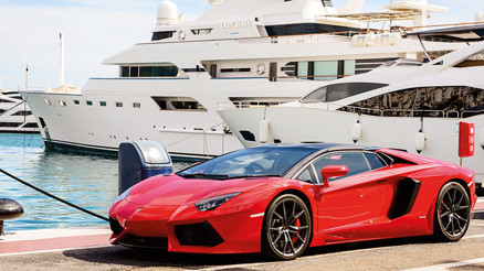 Elektrikli Ferrari’nin fiyatı dudak uçuklattı