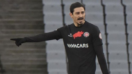 Göztepe’de Koray Günter gündemde Teklif sunuldu...