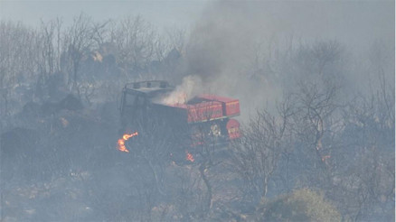 Çanakkale’de yangında arazöz alevlerin arasında kaldı, personel canını son anda kurtardı