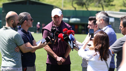 Trabzonspor Teknik Direktörü Abdullah Avcı: Milli takıma destek olmalıyız