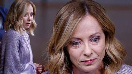 Meloninin partisinin gençlik kollarından sızan videolar ortalığı karıştırdı… ‘Yanlış eve girmişler’ Meloninin partisinin gençlik kollarından sızan videolar ortalığı karıştırdı… ‘Yanlış eve girmişler’