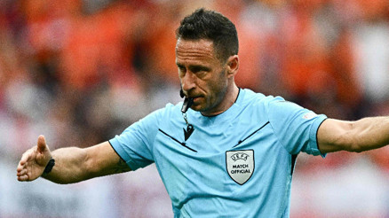 Ben bu hakemden tedirginlik duyuyorum