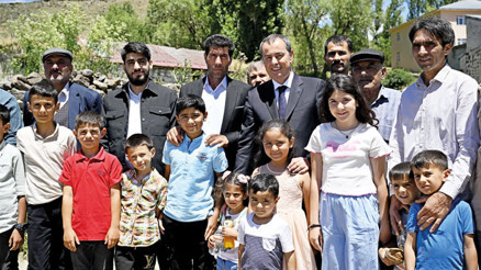 100 köye internet taşıdı, iş dünyasına çağrı yaptı