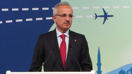 Bakan Uraloğlu: 2002’den bu yana aktif havalimanı sayımızı 26’dan 57’ye çıkardık Bakan Uraloğlu: 2002’den bu yana aktif havalimanı sayımızı 26’dan 57’ye çıkardık
