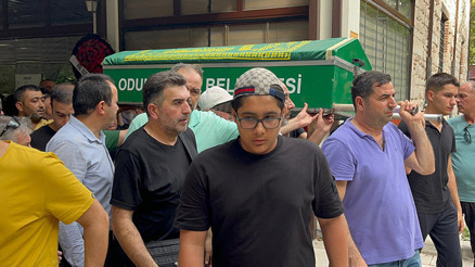 13 yaşındaki Mertin kahreden ölümü: Kelebek hastalığı onu hayattan kopardı
