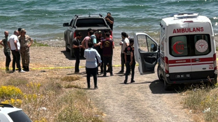 Elazığda dehşet 2 kişi otomobilde ölü bulundu