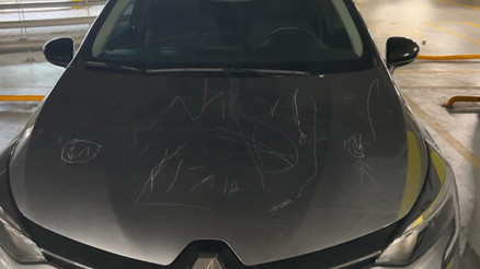 Kapalı otoparkta 10 araç çizildi: Şikayetçi oldular Kapalı otoparkta 10 araç çizildi: Şikayetçi oldular