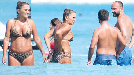 Demet Akalın: Hedefim 10 sene önceki kıyafetlerime girebilmek