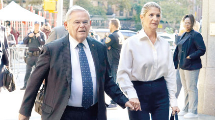 Türkiye karşıtı Senatör müebbet ceza alabilir: Menendez yandı