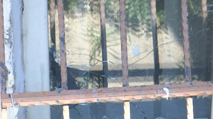 Motosikletli saldırgan eve ateş etti 13 yaşındaki çocuk, yatağında uyurken vuruldu
