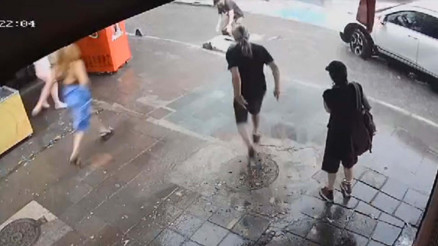İzmirdeki ihmal 2 cana mal olmuştu... 3 kişi daha gözaltında İzmirdeki ihmal 2 cana mal olmuştu... 3 kişi daha gözaltında