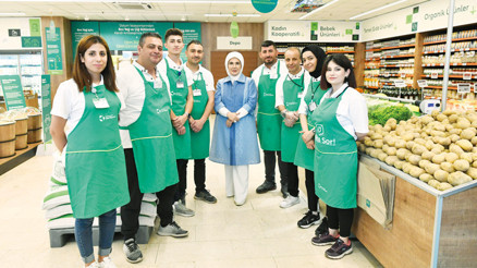 Emine Erdoğan’dan ‘atıksız alışveriş’ ziyareti
