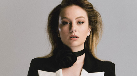 Mina Derman: Sahneyi okurken kafamda yaşıyorum