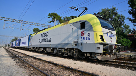 Elektrikli tren ile gıda taşımacılığında bir ilk Elektrikli tren ile gıda taşımacılığında bir ilk