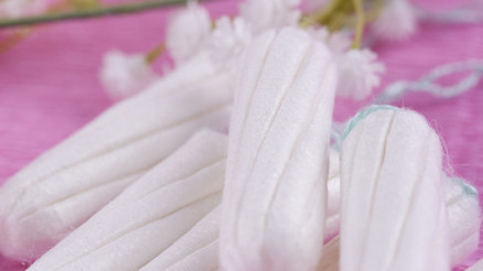 Tampon kullanımındaki tehlike…Toksik şok sendromu hayatı tehdit ediyor Hızlı ve etkili bir müdahale şart Tampon kullanımındaki tehlike…Toksik şok sendromu hayatı tehdit ediyor Hızlı ve etkili bir müdahale şart