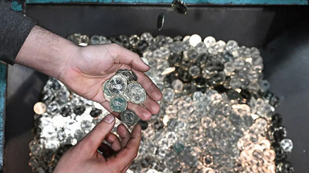 850 milyon adet 5 TL piyasaya sürülecek 850 milyon adet 5 TL piyasaya sürülecek