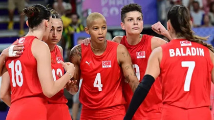 Türkiye Brezilya Voleybol maçı ne zaman hangi kanalda Gözler milli maçta Filenin Sultanları üçüncülük için sahaya çıkacak Türkiye Brezilya Voleybol maçı ne zaman hangi kanalda Gözler milli maçta Filenin Sultanları üçüncülük için sahaya çıkacak