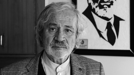 Türkiye Yazarlar Birliği Kurucu Başkanı Mehmet Doğan yaşamını yitirdi Türkiye Yazarlar Birliği Kurucu Başkanı Mehmet Doğan yaşamını yitirdi