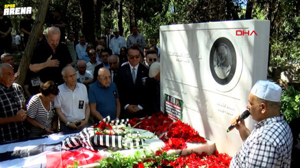 Beşiktaşın onursal başkanı Süleyman Seba, ölümünün 10. yıl dönümünde anıldı Beşiktaşın onursal başkanı Süleyman Seba, ölümünün 10. yıl dönümünde anıldı