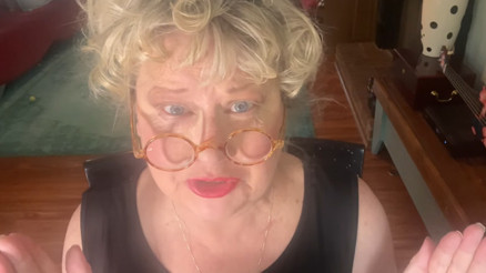 Yıllarca seyirciyi güldürdü, şimdi acı konuştu: Yine hastayım, en fazla üç yıl ömrüm var... Olsun, harika bir hayat yaşadım Yıllarca seyirciyi güldürdü, şimdi acı konuştu: Yine hastayım, en fazla üç yıl ömrüm var... Olsun, harika bir hayat yaşadım