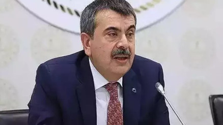 Milli Eğitim Bakanı Yusuf Tekin, canlı yayında özel açıklamalarda bulundu Milli Eğitim Bakanı Yusuf Tekin, canlı yayında özel açıklamalarda bulundu
