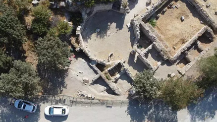 Alexandria Troas Antik Kenti’nde, 1800 yıllık mimari yapılar gün yüzüne çıkarılıyor Alexandria Troas Antik Kenti’nde, 1800 yıllık mimari yapılar gün yüzüne çıkarılıyor