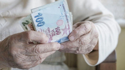 Emekliye hangi banka ne kadar promosyon veriyor 18 bin TL yıllık promosyon veren banka var Emekliye hangi banka ne kadar promosyon veriyor 18 bin TL yıllık promosyon veren banka var