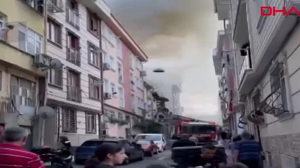 Beyoğlundaki yangında mahsur kalanlar kurtarıldı Beyoğlundaki yangında mahsur kalanlar kurtarıldı