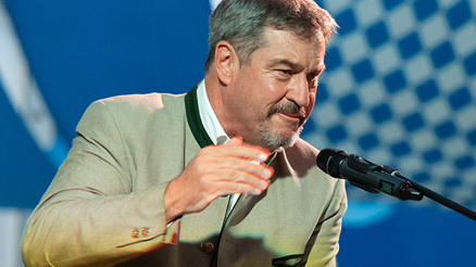 Söder: Daha uzun süre çalışalım