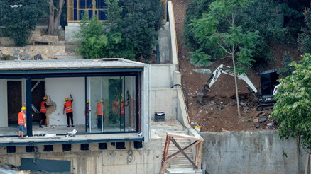 Vaniköydeki kaçak yapı için yıkım kararı