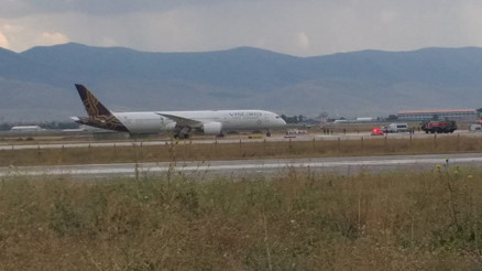 Son dakika... Hindistan uçağına bomba ihbarı Erzurum Havalimanına zorunlu iniş yaptı