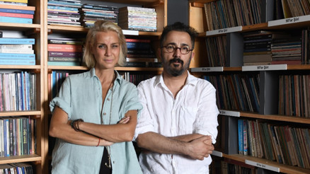 YüzdeYüz İlham Veren Sohbetler Murat Menteş: kendimizi aşmak için okuruz ve yazarız YüzdeYüz İlham Veren Sohbetler Murat Menteş: kendimizi aşmak için okuruz ve yazarız