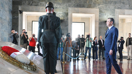 Özel’den Erdoğan’a ‘teğmenler’ tepkisi: Eski Türkiye geride kaldı Özel’den Erdoğan’a ‘teğmenler’ tepkisi: Eski Türkiye geride kaldı