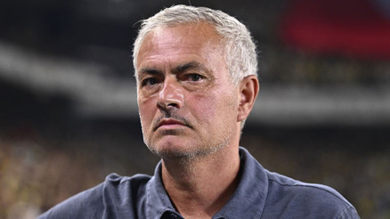 Jose Mourinhodan flaş açıklamalar Hakemler Galatasaraya farklı bakıyor Osimhen, Ali Koç, şampiyonluk, transfer... Jose Mourinhodan flaş açıklamalar Hakemler Galatasaraya farklı bakıyor Osimhen, Ali Koç, şampiyonluk, transfer...