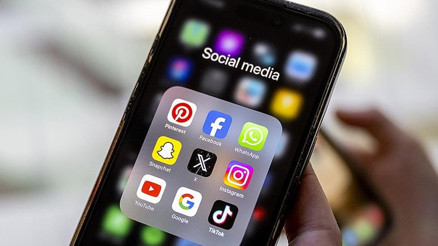 Çocuklara cep telefonu ve sosyal medya yasağı için kampanya Çocuklara cep telefonu ve sosyal medya yasağı için kampanya