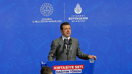 İBB, 40 bin öğrenciye kırtasiye malzemesi dağıtıyor... İmamoğlu: Bu çocuklarımıza borcumuzdur, lütuf değildir İBB, 40 bin öğrenciye kırtasiye malzemesi dağıtıyor... İmamoğlu: Bu çocuklarımıza borcumuzdur, lütuf değildir