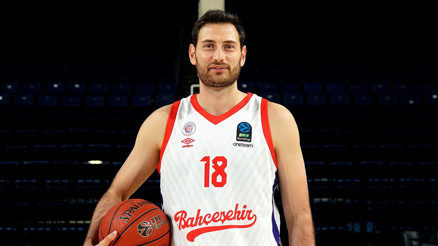 Egehan Arnadan Nemanja Bjelicaya övgü dolu sözler Bizim için önemli bir şans... Egehan Arnadan Nemanja Bjelicaya övgü dolu sözler Bizim için önemli bir şans...