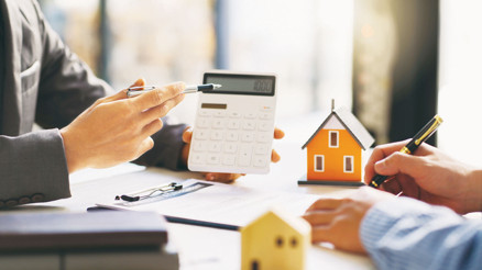 Fırsatı gören ev alıyor... Yılın zirvesi: 800 bini geçti Fırsatı gören ev alıyor... Yılın zirvesi: 800 bini geçti