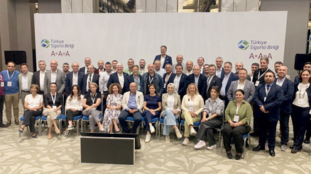 Sigortacılığın 10 yıllık yol haritası belirlendi: Acil çatı kanuna ihtiyaç var Sigortacılığın 10 yıllık yol haritası belirlendi: Acil çatı kanuna ihtiyaç var