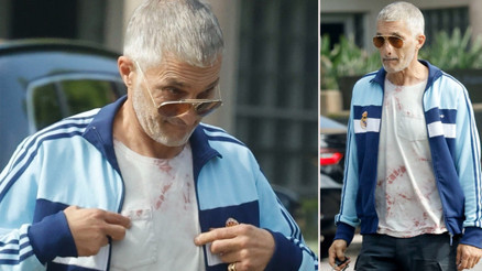 Ona yüzyılın yakışıklısı diyorlardı... Uğruna yumruk yumruğa dövüştüğü karısından ayrıldı, saçına sakalına karlar yağdı Ona yüzyılın yakışıklısı diyorlardı... Uğruna yumruk yumruğa dövüştüğü karısından ayrıldı, saçına sakalına karlar yağdı