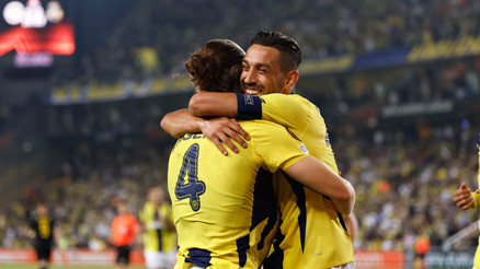 Bir lunapark treninin içinde gibi