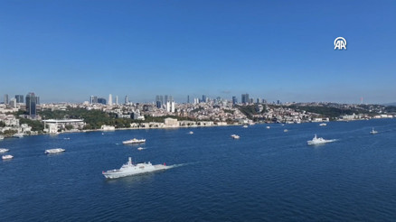 İstanbul Boğazında zafer geçişi
