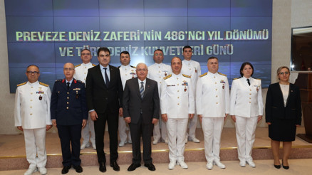 Bakan Güler, Deniz Kuvvetleri Komutanı Tatlıoğlunu kabul etti