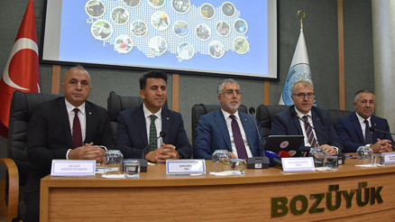 Bakan Işıkhan: Gittikçe artan bir ivmeyi yakalamış durumdayız Bakan Işıkhan: Gittikçe artan bir ivmeyi yakalamış durumdayız