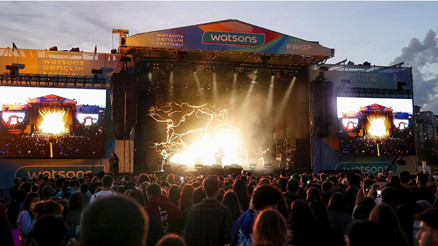 Müziğin ve eğlencenin en renkli hali Watsons Gençlik Festivali 3. kez gerçekleşti Müziğin ve eğlencenin en renkli hali Watsons Gençlik Festivali 3. kez gerçekleşti