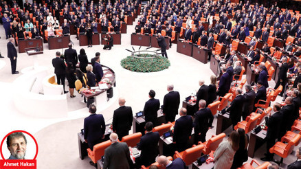 Etrafımızda füzeler uçuşurken vatanseverler işte böyle yapar Etrafımızda füzeler uçuşurken vatanseverler işte böyle yapar