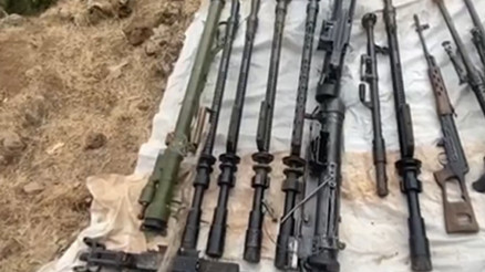 Terör örgütüne ait çok sayıda mühimmat ve yaşam malzemesi ele geçirildi