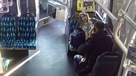 Kontrol için hastaneye giden hamile kadın metrobüste doğum yaptı